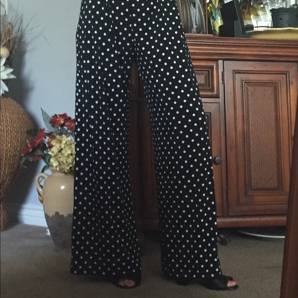 ❤️SOLD🔴So cute jumpsuit!❤️ - Picture 5 of 8